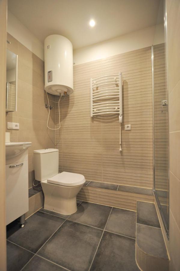 Central Comfort At Hanzas Residence, Stay Near Cafes, Bars, Museums & Esplanade Riga Luaran gambar