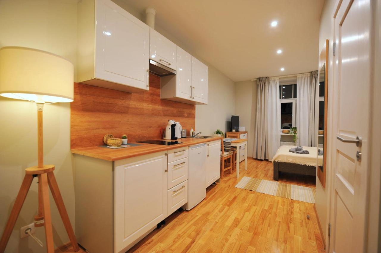 Central Comfort At Hanzas Residence, Stay Near Cafes, Bars, Museums & Esplanade Riga Luaran gambar