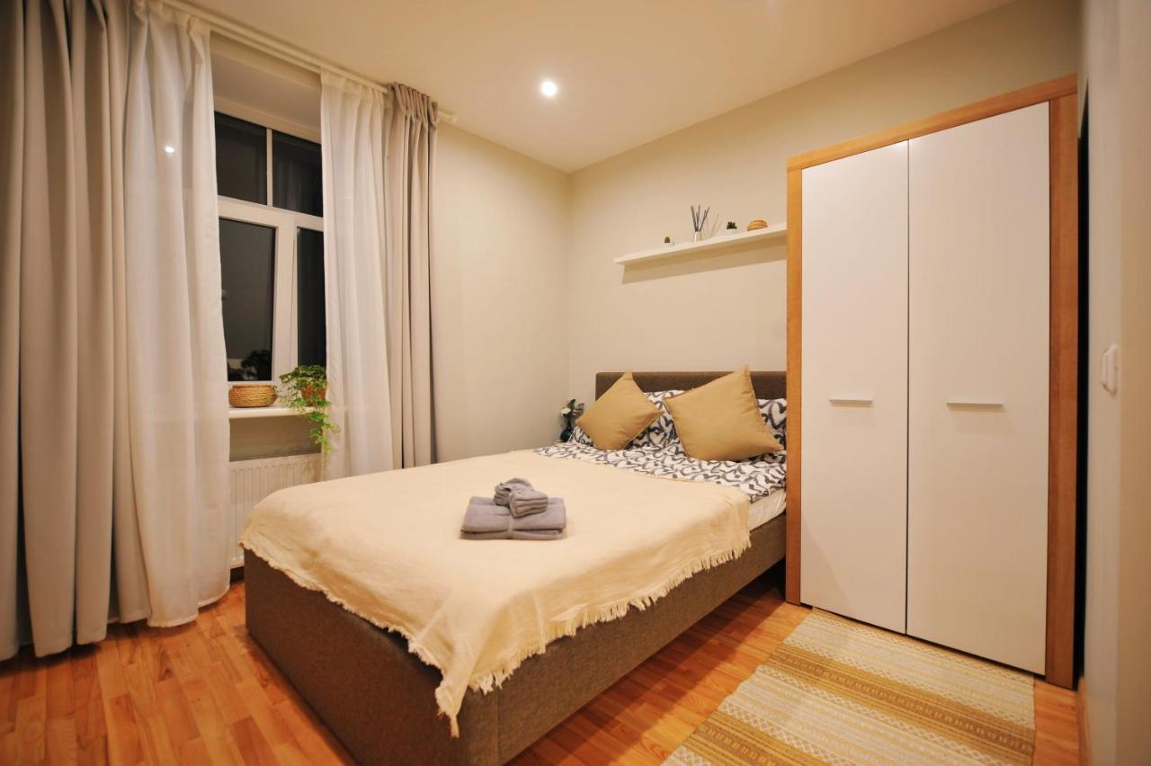 Central Comfort At Hanzas Residence, Stay Near Cafes, Bars, Museums & Esplanade Riga Luaran gambar