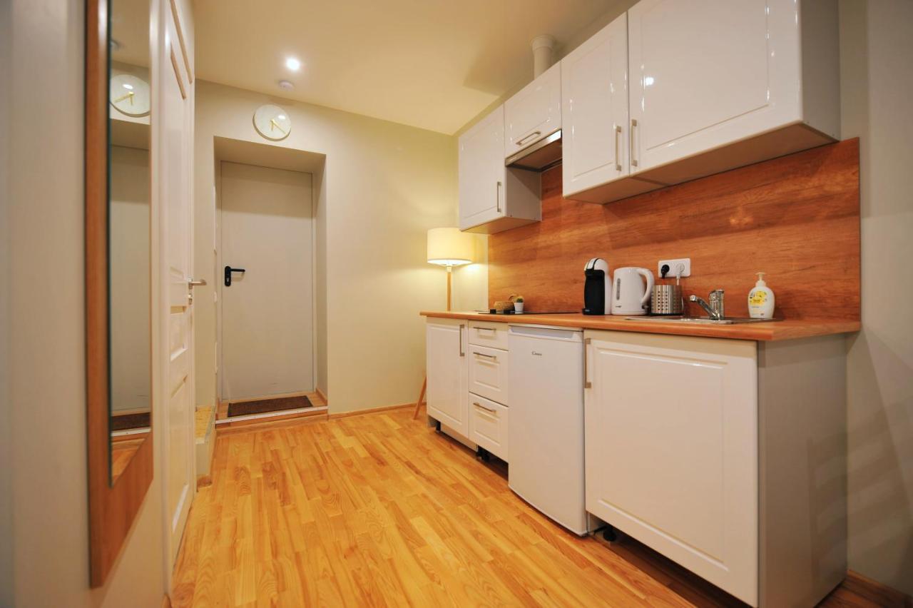 Central Comfort At Hanzas Residence, Stay Near Cafes, Bars, Museums & Esplanade Riga Luaran gambar