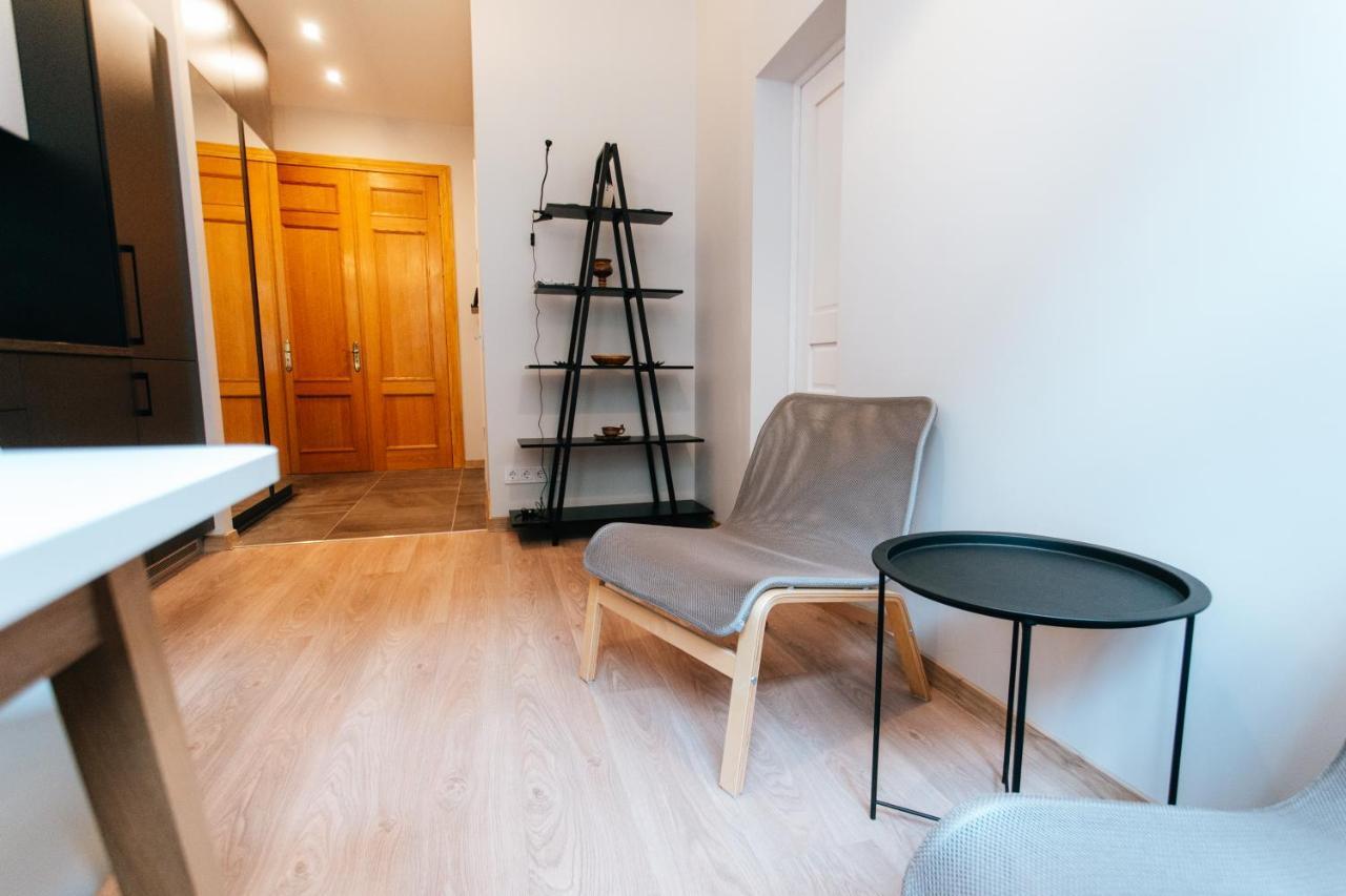 Central Comfort At Hanzas Residence, Stay Near Cafes, Bars, Museums & Esplanade Riga Luaran gambar